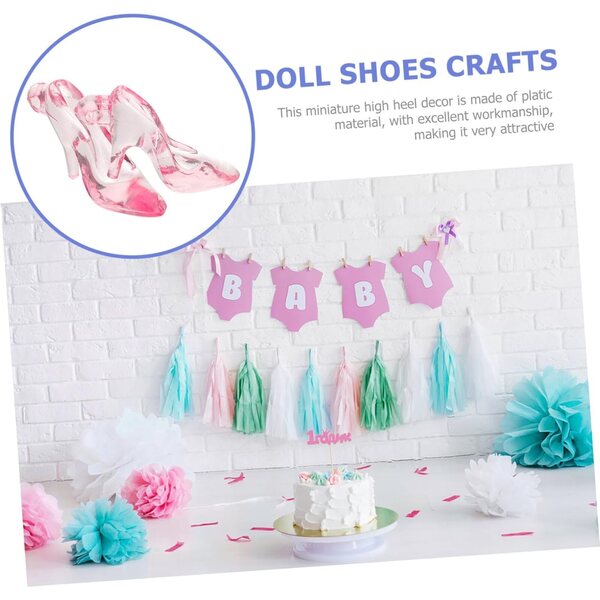 Hemobllo-setti, jossa on 62 miniatyyriä läpinäkyvää kenkää Dolls-korkokenkien koristeluun