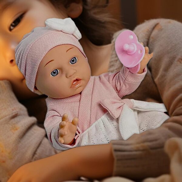 Realistischer Becher für wiedergeborene Babys mit Korb im Lieferumfang enthalten, hergestellt als sicheres und geruchloses Geschenk für Kleinkinder