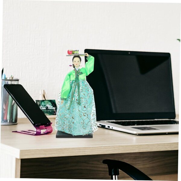 Muñeca en tissu vert Hanbok coréen, décoration traditionnelle pour la maison et le bureau