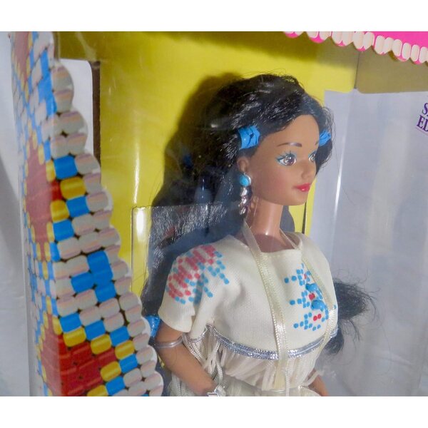 Barbie Collector India — Dolls of The World Native I izdevuma lelle