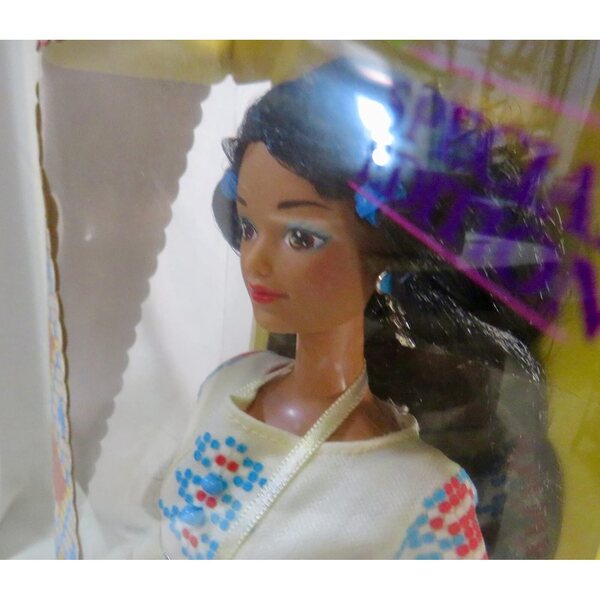 Barbie Collector India — Dolls of The World Native I izdevuma lelle