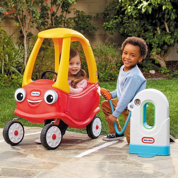 Gemütliche elektrische Ladestation von Little Tikes mit interaktiven Lichtern und Geräuschen für Kinder von 18 bis 60 Monaten