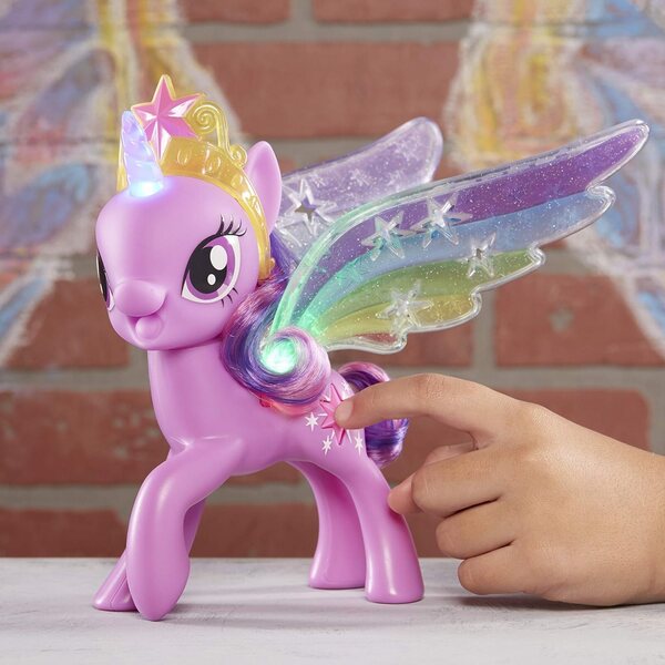 My Little Pony Twilight Sparkle Regenbogenflügel mit Lichtern und beweglichen Flügeln für Kinder