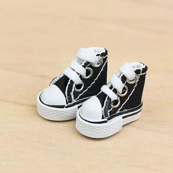 Mini Scarpe Sneakers in Tela per Dita 4 Paia Nero e Bianco, Accessori per Fingerboard e Bambole
