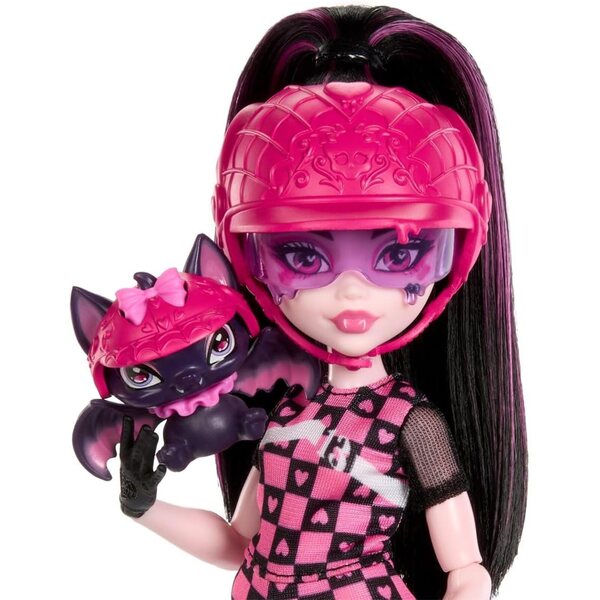 Monster High Draculaura mit Scooter Monster, Puppe mit exklusivem Zubehör