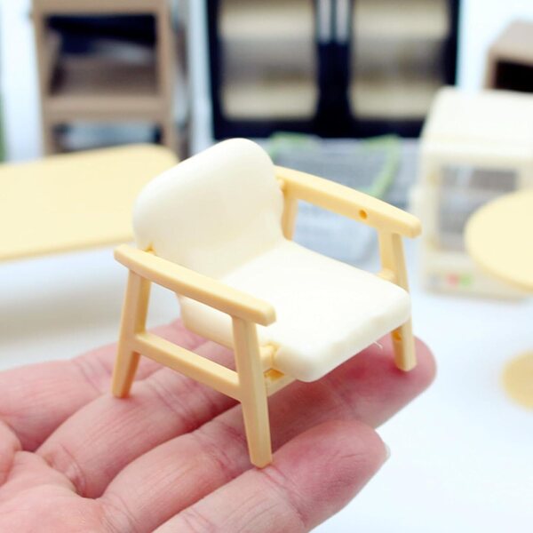 Miniatur-Mini-Sofastuhl für Puppenhaus 1:12 – Sessel für Kinder und Dekoration