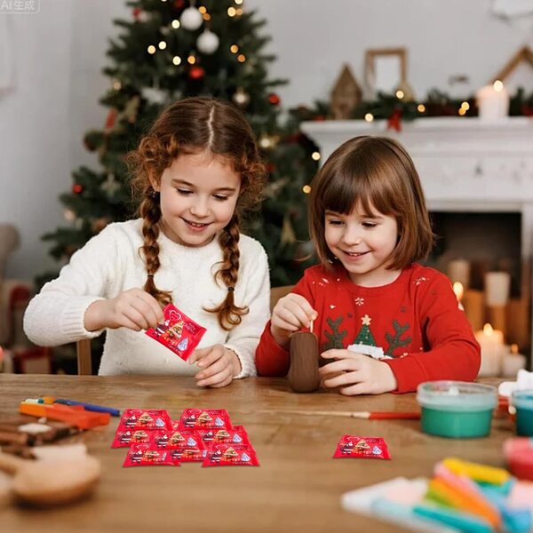 Set mit 50 Minitieren aus Kunstharz, die im Dunkeln leuchten, für Weihnachts- und Gartendekorationen