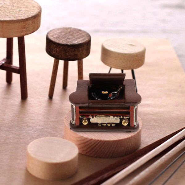 Mini Giradischi in Resina per Casa delle Bambole, Accessorio Miniatura Realistico