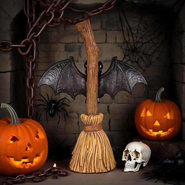 Decorazione Halloween Hexenbesen in Resina per Interni - Deko da Tavolo Spettrale 16x4,8 cm