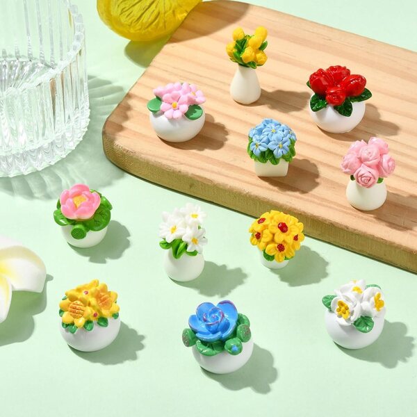 Mini-Blumen aus Harz für Heim-, Büro- und Puppendekorationen, 22 Stück