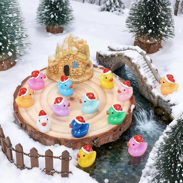 Mini-Enten aus Kunstharz, 80 Stück, 10 Farben, mit Weihnachtsmütze für festliche Dekorationen