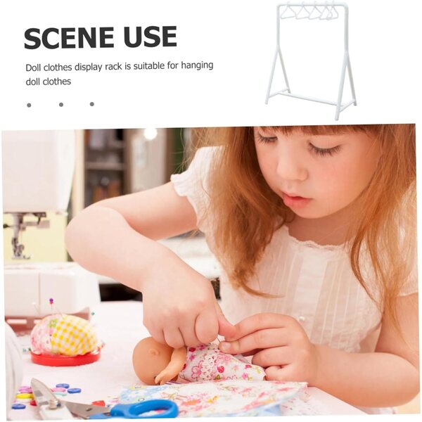 Organizer per Abiti Puppa 1:12 con 6 Mini Appendiabiti, Accessorio Realistico in Plastica