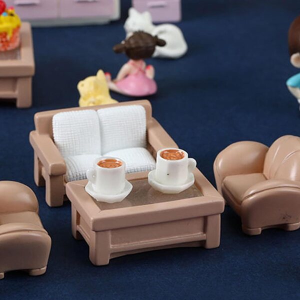 Miniatur-Holzmöbelset für 1/12 Puppenhaus: Sofa, Tisch, Stühle und Zubehör