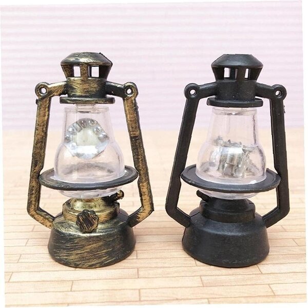 Lanterna Miniatura Vintage in Plastica per Case delle Bambole e Diorami
