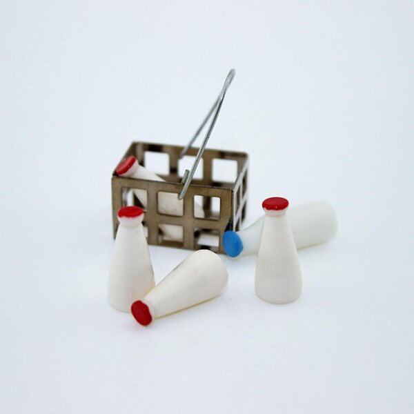 Set 5in1 Miniatur-Milchflaschen mit Korb für Miniaturküche und Esszimmer