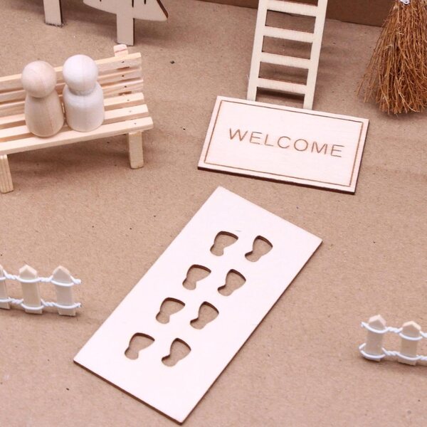 Decorazioni Natalizie Miniature in Legno per Casa delle Bambole - Set Festivo Realistico e Versatile