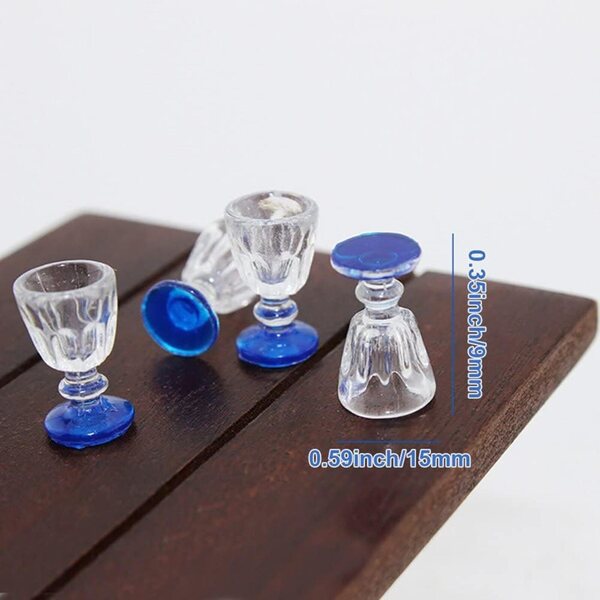 Set 4 Mini Bicchieri da Vino Blu in Plastica per Casa delle Bambole 15x9mm