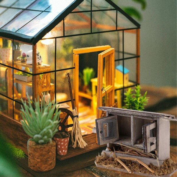 Mini-Hühnerstall aus Holz für 1:12 Puppenhaus-Gartendekoration