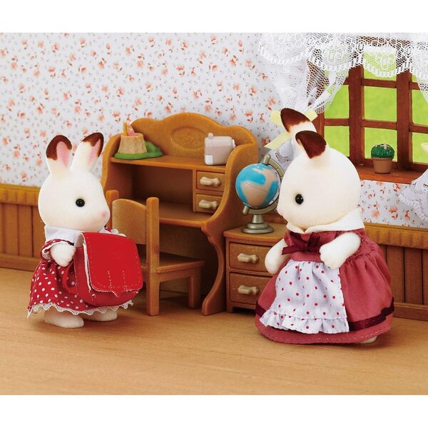 Sylvanian Families 5016 - Schokoladenhasen Schwester mit Schreibtisch und Zubehör