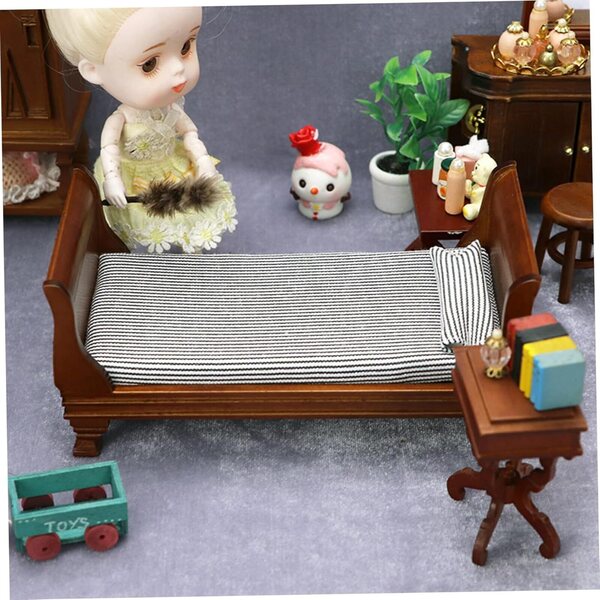 Letto Vintage per Casa delle Bambole 1:12 con Materasso e Cuscino in Legno