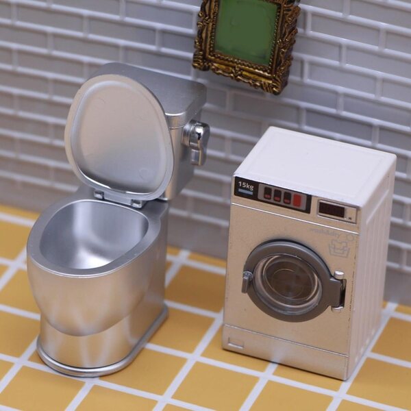 Vintage Toiletten-Miniaturmodell für Puppenhäuser 1:12 – realistisches Zubehör