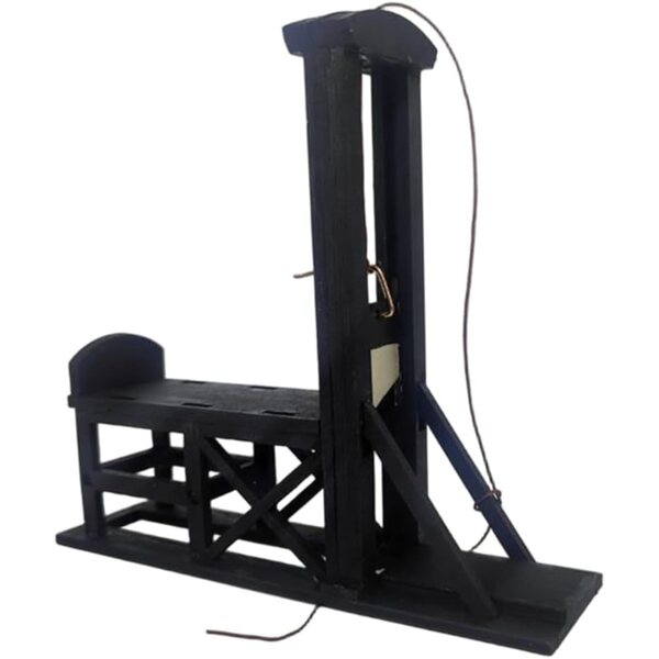 Mini-Guillotine in Legno - Modello Decorativo Storico e Accessorio per Collezionisti
