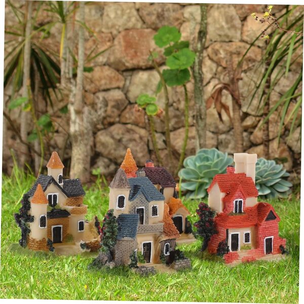 Miniaturhaus-Set aus Harz: 4 elegante Dekorationsstücke für Tisch, Garten und Inneneinrichtung