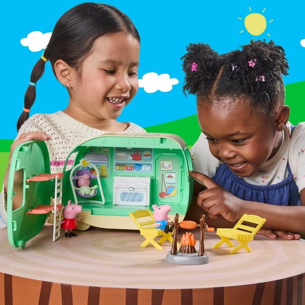Peppa Pig Wohnwagen-Spielset mit 3 Figuren und Zubehör, Vorschulspielzeug für Kinder ab 3 Jahren