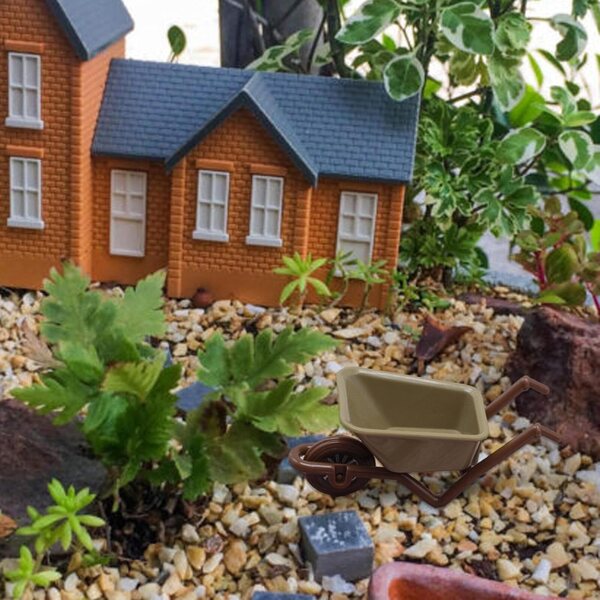 Mini-Schubkarre aus ABS für Garten- und Spieldekorationen, 9x4x4 cm, Grün
