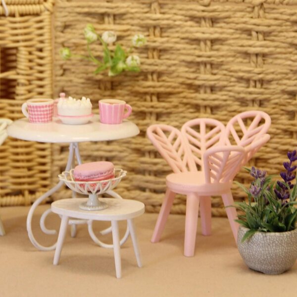 1:12 Miniatur-Blumenstuhl aus Kunstharz für Puppenhaus und Rollenspiele für Kinder