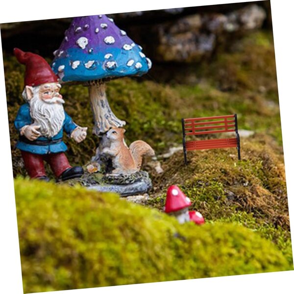 STOBAZA 4 Miniatur-Gartenbank aus recyceltem Kunststoff, perfekt für Dekorationen und Puppen