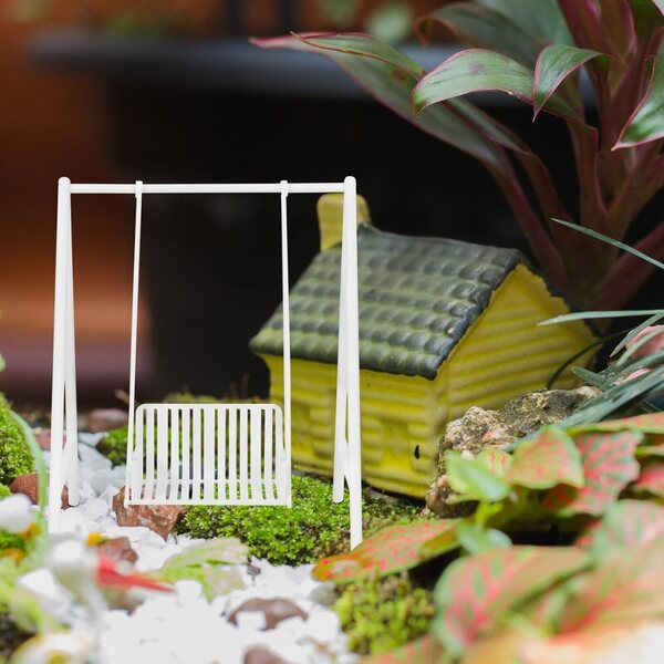 Altalena Miniatura Bianca in Plastica per Case delle Bambole e Giardini in Miniatura