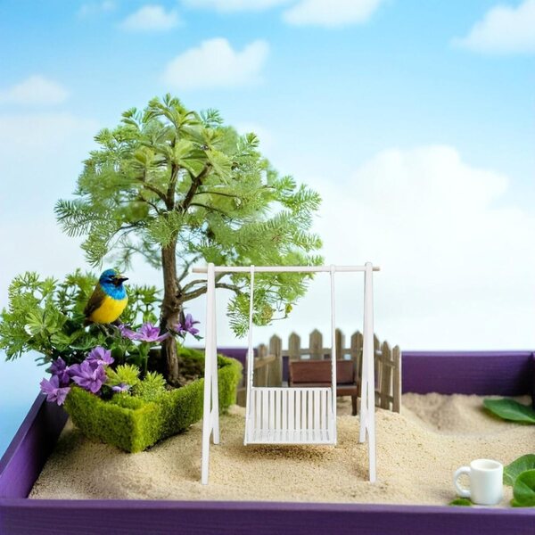 Altalena Miniatura Bianca in Plastica per Case delle Bambole e Giardini in Miniatura