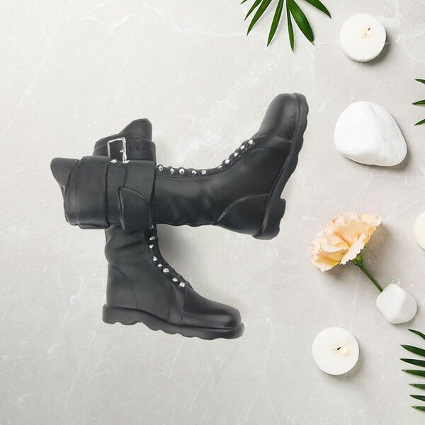 1:6 Miniatur-Langstiefel für 30-cm-Puppen und Modelle – realistisch und detailliert