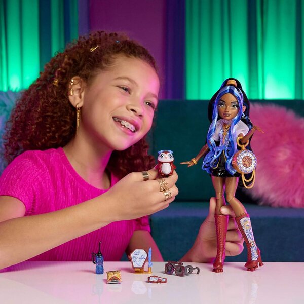 Monster High Robecca Steam con Pinguino Captain Penny e 7 Accessori Originali