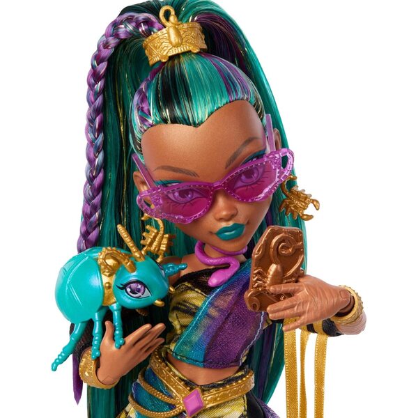 Monster High Nefera De Nile Mummy Queen-figuur met accessoires en huisdier