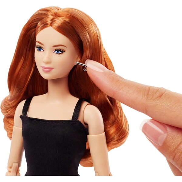 Barbie Basics Modell 4 mit universellem schwarzem Kleid, roten Haaren und beweglichem Körper