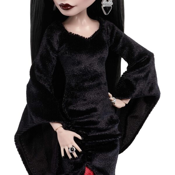 Monster High x Wednesday Morticia Addams bambola in abito velluto nero e accessori esclusivi