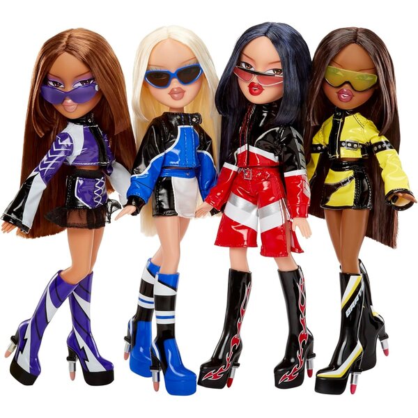 Bratz Scorchin' Yasmin: Modepuppe mit Rennoutfit und glamourösen Accessoires