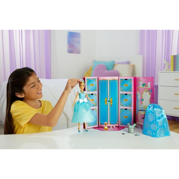 Bambola Moda Cenerentola Disney con 12 Accessori e Amica Sorpresa - Giochi per Bambini