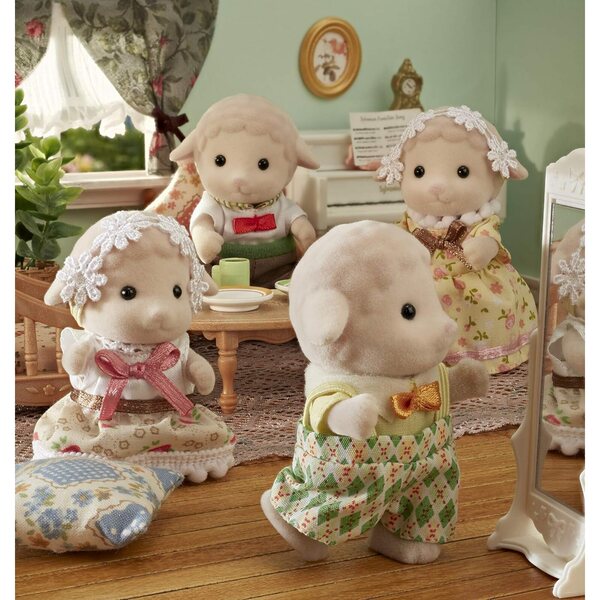 Sylvanian Families 5619 Schaffamilie – Set mit 4 Figuren für Kinder