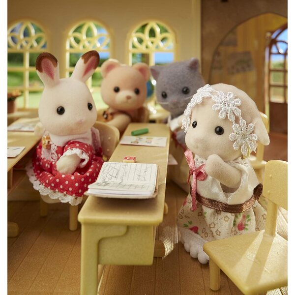 Sylvanian Families 5619 Schaffamilie – Set mit 4 Figuren für Kinder