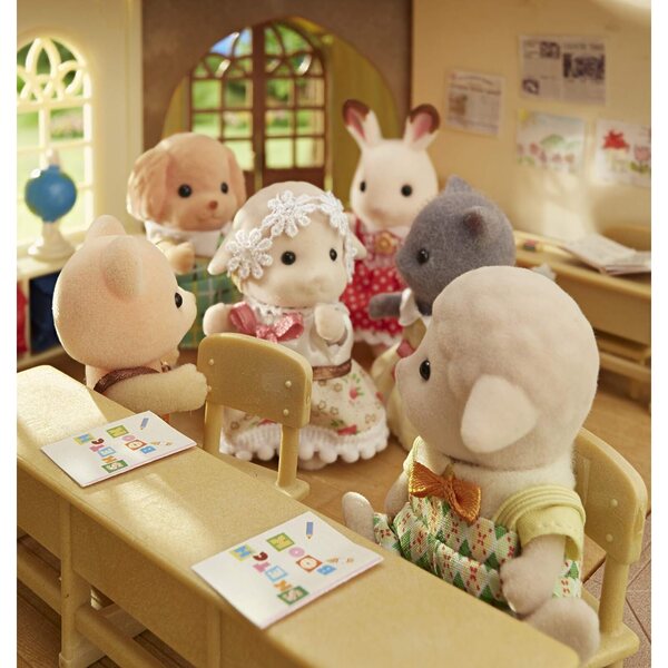 Sylvanian Families 5619 Schaffamilie – Set mit 4 Figuren für Kinder