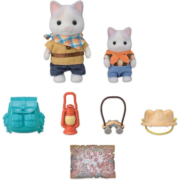 Sylvanian Families Abenteuerset mit zwei Figuren, Milchkatzenvater und Sohn für Kinder ab 3 Jahren