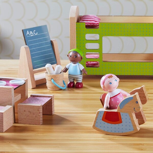 Set per la famiglia HABA Little Friends: accessori flessibili per bambole a partire da 3 anni