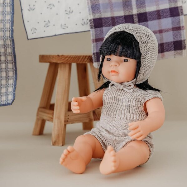Miniland Bambola Neonato Ragazza Asiatica 38cm in Vinile Morbido e Flessibile