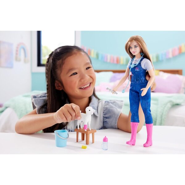 Barbie Landtierarzt-Set mit Puppe und 10 interaktiven Zubehörteilen, Rollenspiel