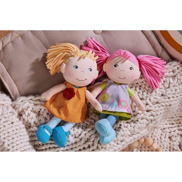 HABA Puppe Joleen - Morbida Stoffpuppe per Bambini da 6 Mesi con Vestito Giallo