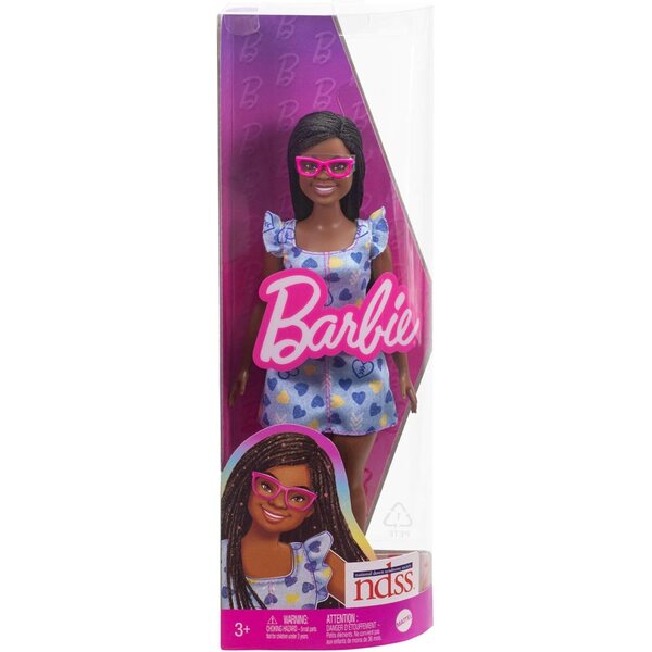 Barbie Fashionistas mit Down-Syndrom im Herzkleid, inklusive und farbenfroh
