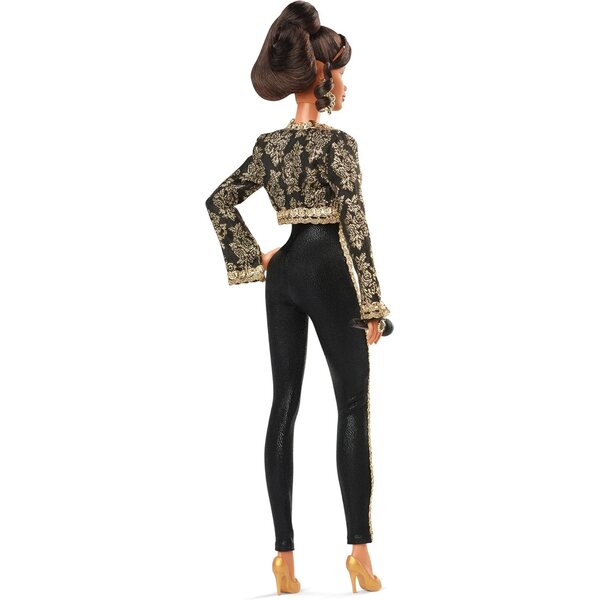 Barbie Juan Gabriel in eleganter schwarz-goldener Jacke mit goldenen Accessoires